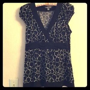 Apt 9 Women’s Size M Stretch Classy V-neck T-shirt